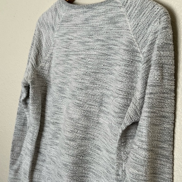 Forever 21 | Women’s Lightweight Sweater - Picture 12 of 12